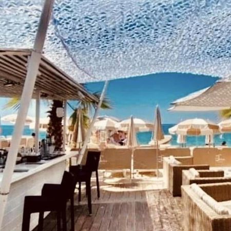 Beautiful Apartment Design Next To The Sea Antibes Exteriör bild