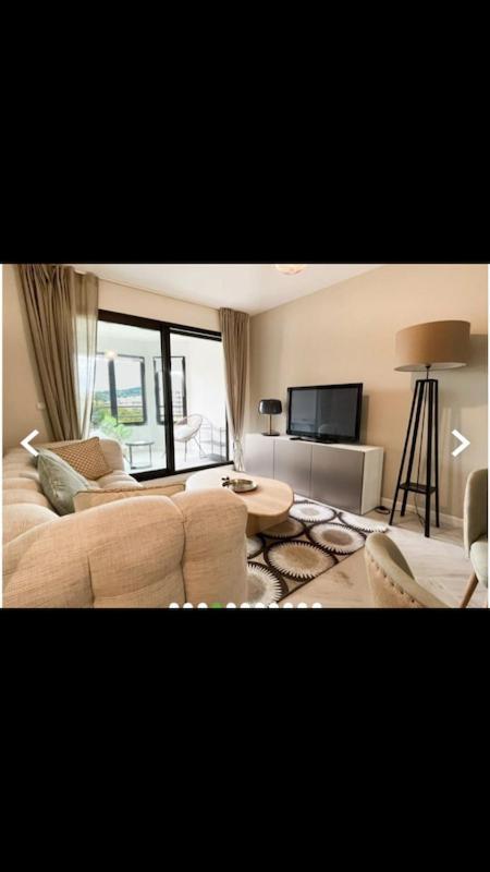 Beautiful Apartment Design Next To The Sea Antibes Exteriör bild